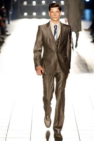 Look 7